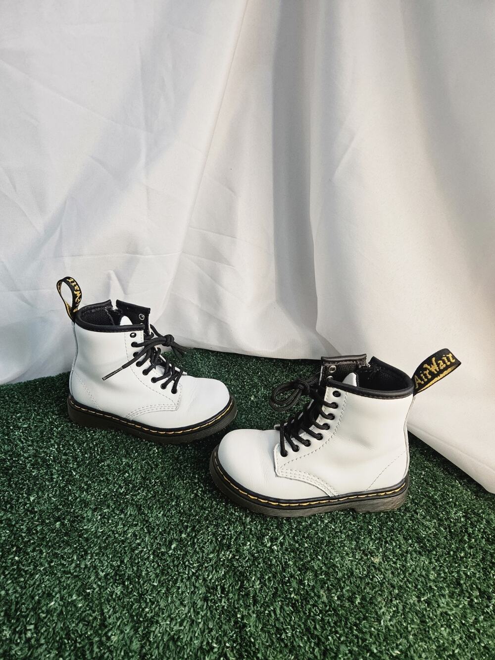 Dr. Martens 1460 T Size 8 white Toddler Kids Combat Boots Side Zip
